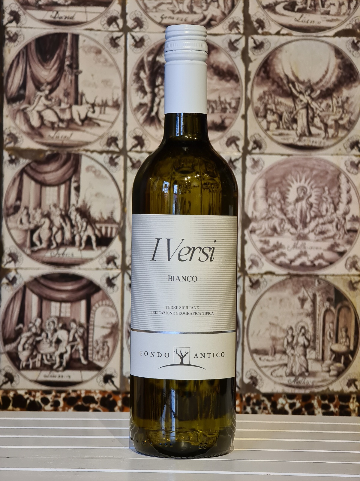 Fondo Antico, I Versi, bianco, Terre Siciliane, Italië