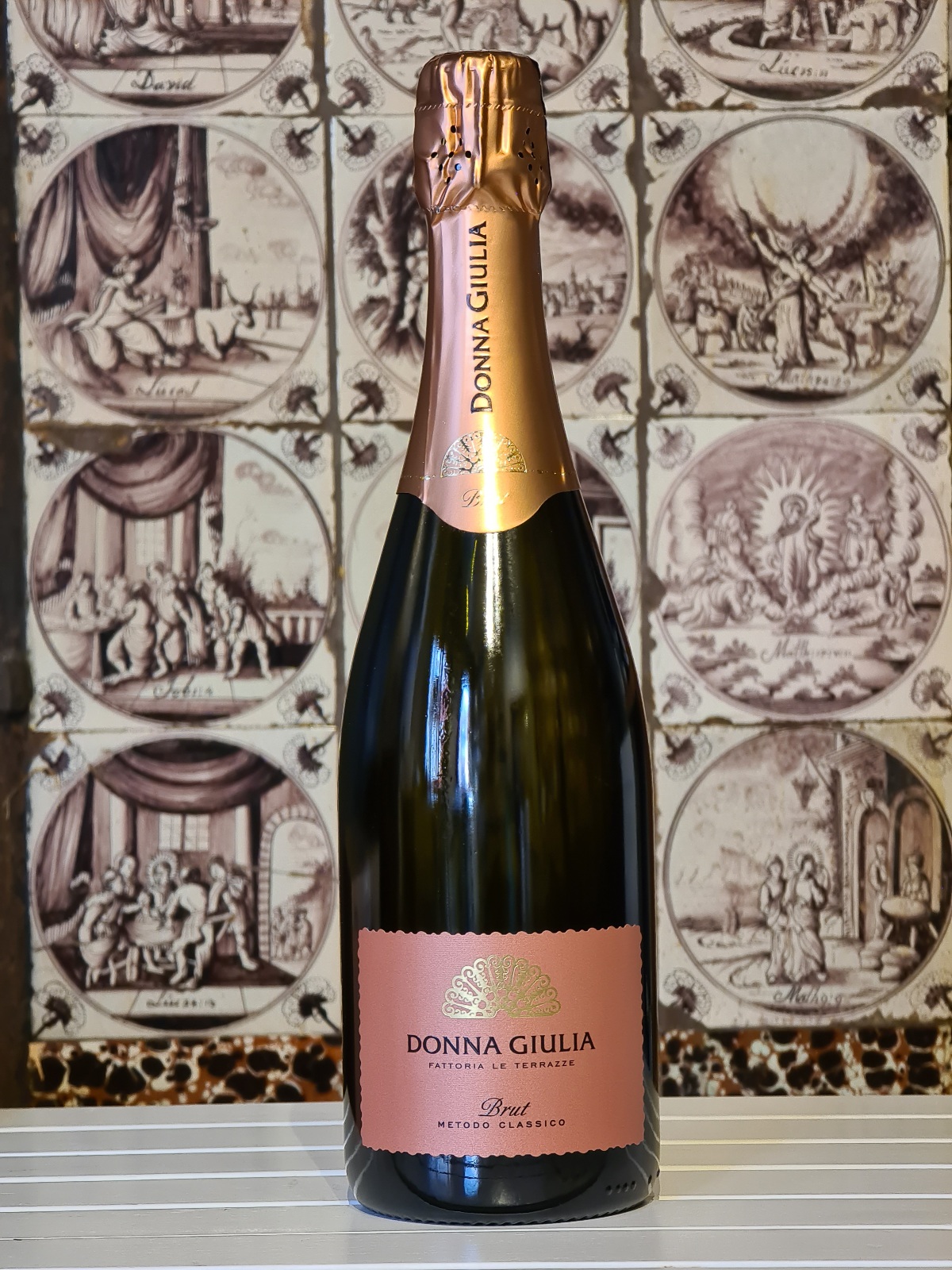 Le Terrazze, Donna Giulia, brut metodo classico, Marche, Italië